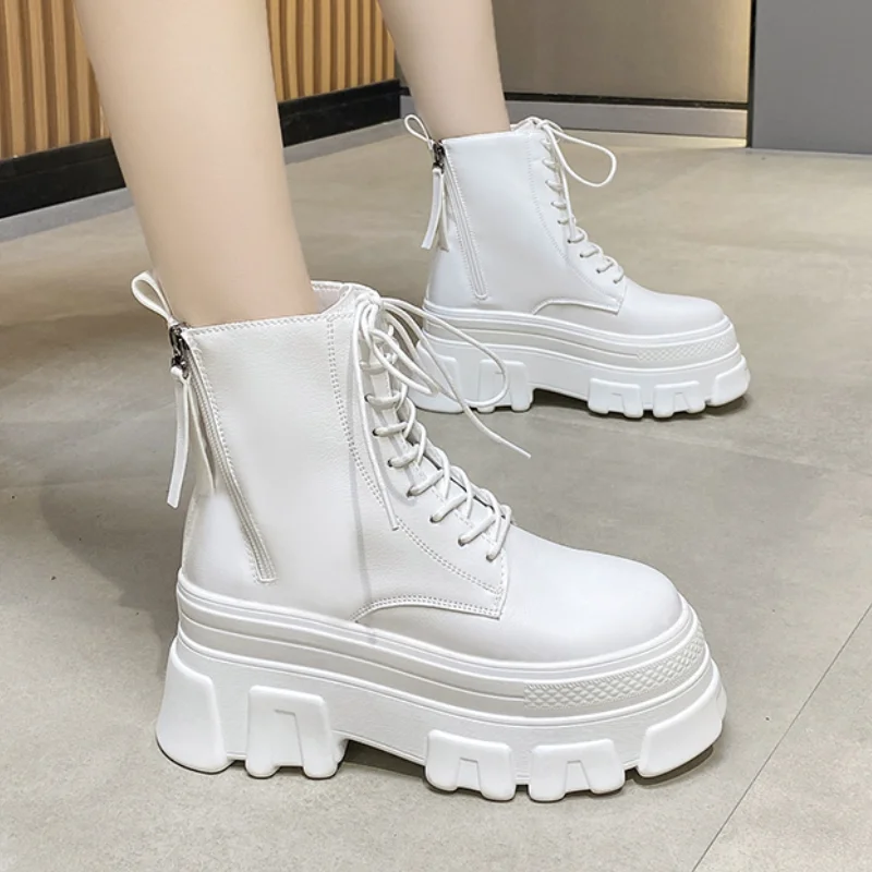 Fashion Autumn Winter Platform Boots Women Wedge Chunky High Heels Shoes for Women 2021 New Pu Leather High Quality Martin Boots
Fashion Autumn Winter Platform Boots Women Wedge Chunky High Heels Shoes for Women 2021 New Pu Leather High Quality Martin Boots