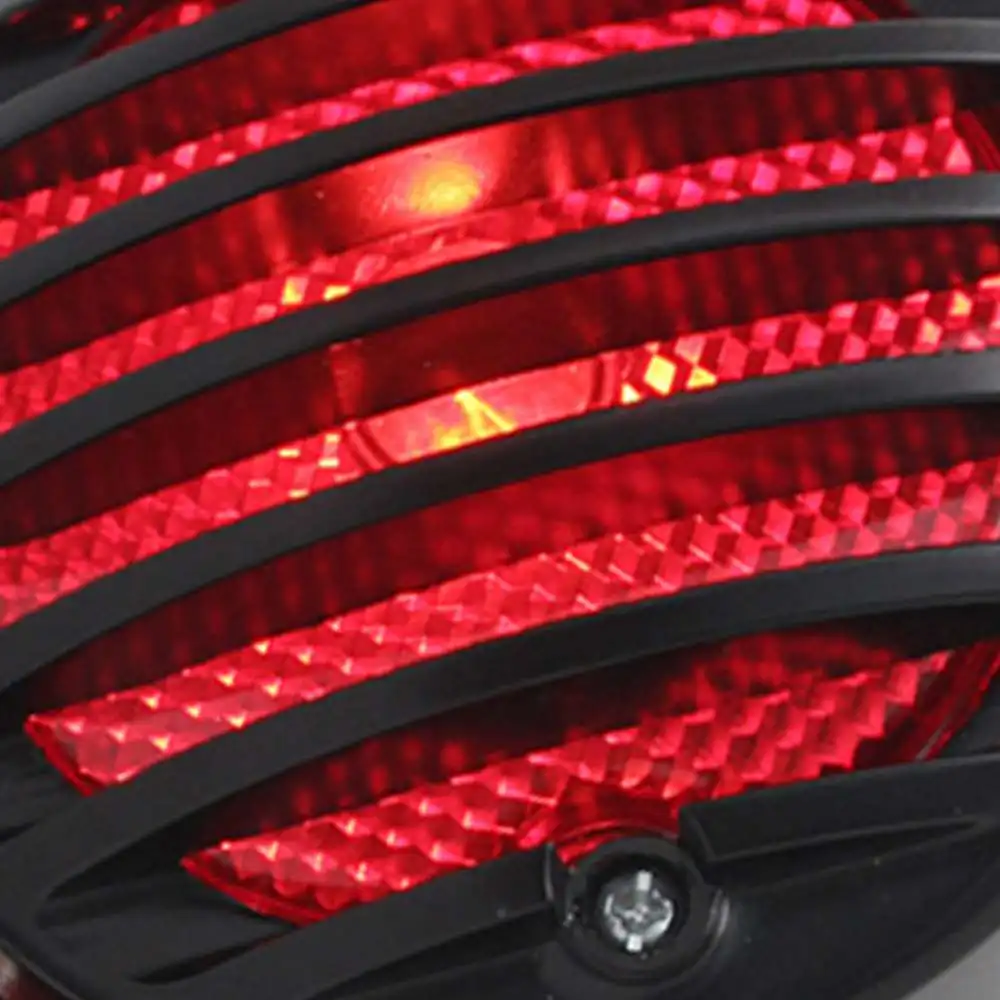 Universal Motorcycle LED Taillight Motorbike Rear Stop Brake Lamp License Plate Light For Harleys Choppers Sportster Bobber
Universal Motorcycle LED Taillight Motorbike Rear Stop Brake Lamp License Plate Light For Harleys Choppers Sportster Bobber