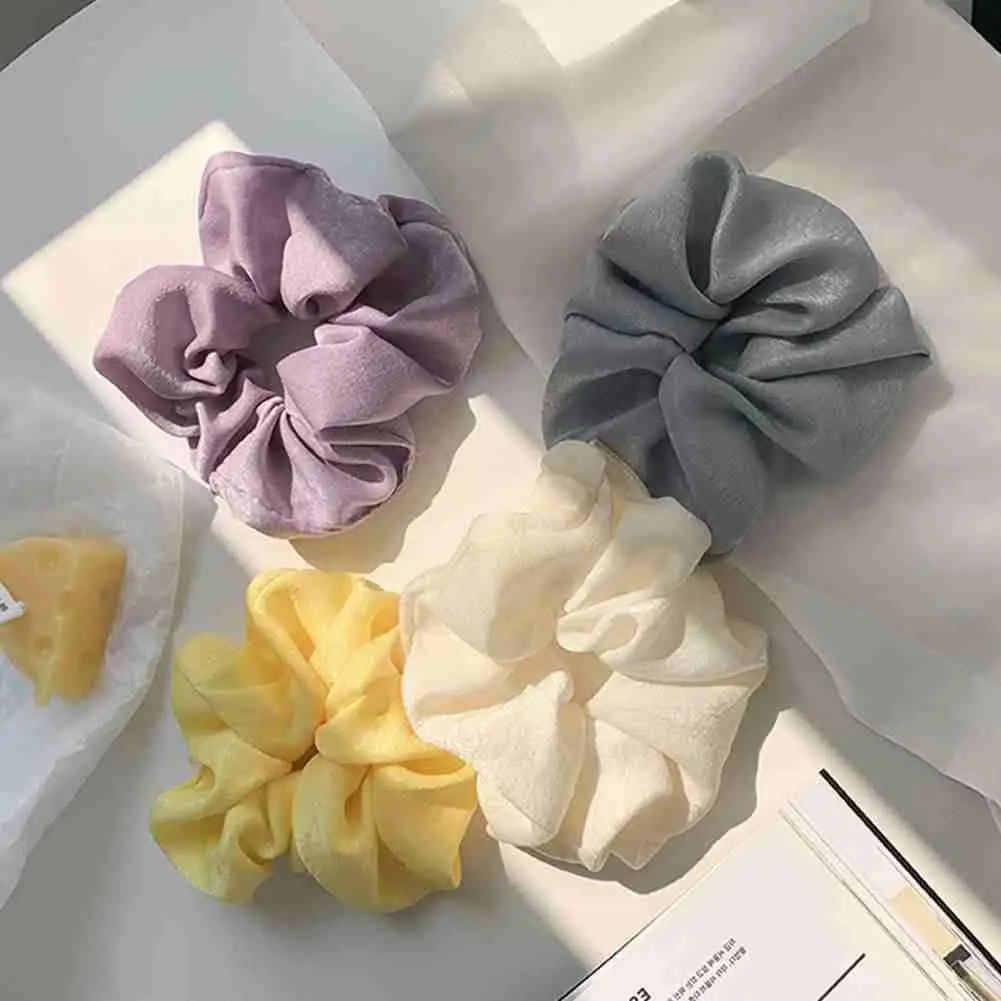 Women Satin Color Fabric Large Intestine Circle Hair Ring Satin Tie Wild Large Scrunchies 15cm Fashion Hair Accessori Y5P4
Women Satin Color Fabric Large Intestine Circle Hair Ring Satin Tie Wild Large Scrunchies 15cm Fashion Hair Accessori Y5P4