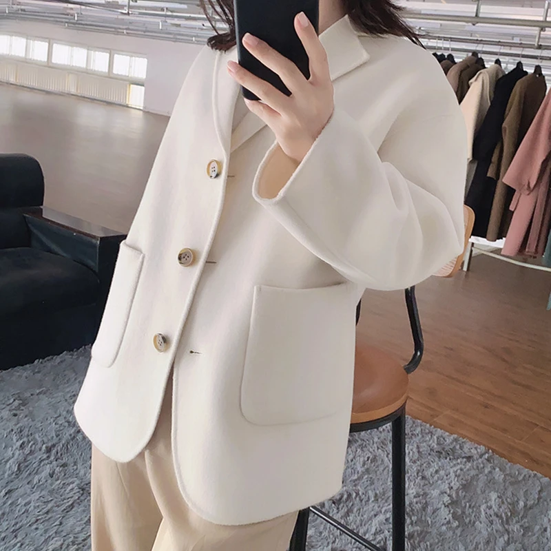 2020 new Korean temperament casual wild lapel small suit short paragraph double-sided cashmere women's coat single-breasted
2020 new Korean temperament casual wild lapel small suit short paragraph double-sided cashmere women's coat single-breasted