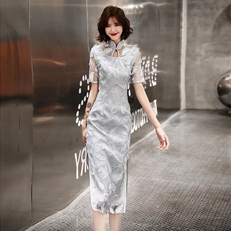 Gray Lace Feather Qipao Chinese Traditional Dress Elegant Chinese Style Women Elastic Force Cheongsam Vestido Vintage Oversize
Gray Lace Feather Qipao Chinese Traditional Dress Elegant Chinese Style Women Elastic Force Cheongsam Vestido Vintage Oversize