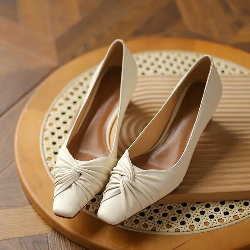 KemeKiss New Women Pumps Real Leather Thick Heel Woman Shoes Fashion Simple Ladies Wedding Shoes Footwear Size 34-39
KemeKiss New Women Pumps Real Leather Thick Heel Woman Shoes Fashion Simple Ladies Wedding Shoes Footwear Size 34-39