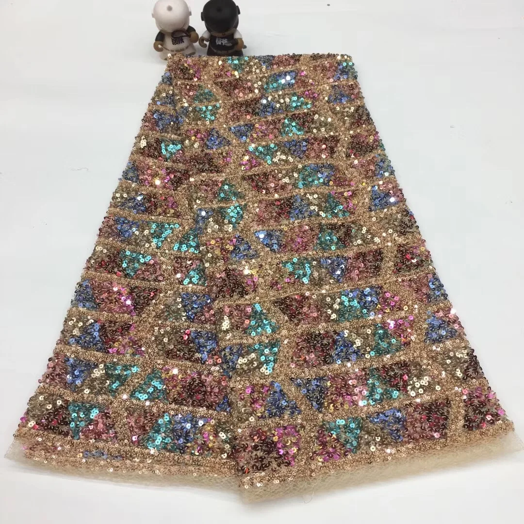 Upscale Style Sequins Lace Fabric Sequined Embroidered Guipure Net Lace African Wedding Dresses Sewing Mesh Material XX33081
Upscale Style Sequins Lace Fabric Sequined Embroidered Guipure Net Lace African Wedding Dresses Sewing Mesh Material XX33081