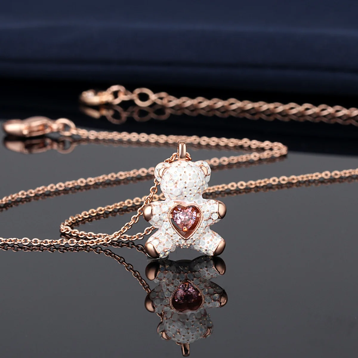 High Quality SWA 3D White Teddy Pendant Necklace Originally Designed Gifts For Women To Design a Christmas Bear Necklace
High Quality SWA 3D White Teddy Pendant Necklace Originally Designed Gifts For Women To Design a Christmas Bear Necklace