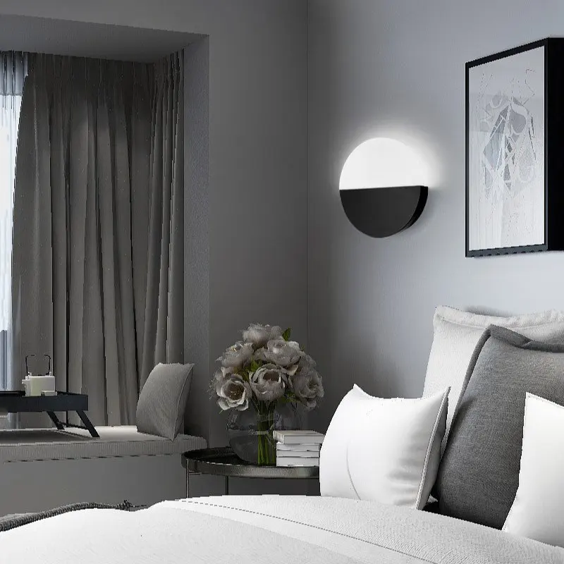 Современная простая светодиодная настенная лампа, креативный индивидуальный настенный светильник для коридора, лестницы, спальни, кабинет...
Современная простая светодиодная настенная лампа, креативный индивидуальный настенный светильник для коридора, лестницы, спальни, кабинет...