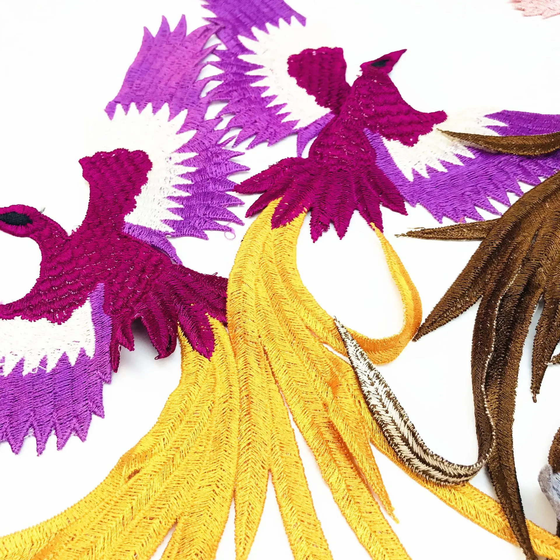 1 Pair Embroidered Sequined Birdie Pattern Patches Clothing Decor Sew-on Appliques Fabric Badges Stickers DIY Decoration
1 Pair Embroidered Sequined Birdie Pattern Patches Clothing Decor Sew-on Appliques Fabric Badges Stickers DIY Decoration