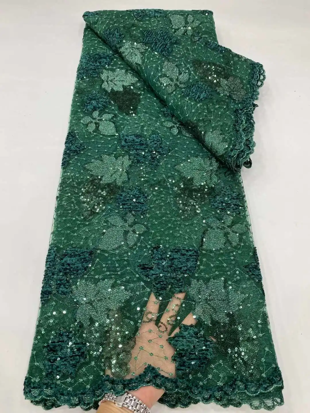 2021 green African Lace Fabric Latest Sequin Lace Fabric French Tulle Lace Fabric High Quality Lace for Wedding Dress DPM1-5
2021 green African Lace Fabric Latest Sequin Lace Fabric French Tulle Lace Fabric High Quality Lace for Wedding Dress DPM1-5