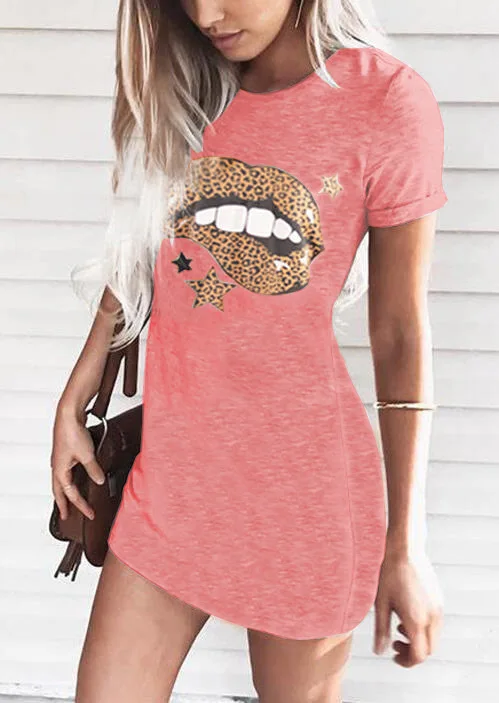 Summer 2020 Europe and America eBay Amazon wish popular five pointed star lip print round neck short sleeve dress for women
Summer 2020 Europe and America eBay Amazon wish popular five pointed star lip print round neck short sleeve dress for women