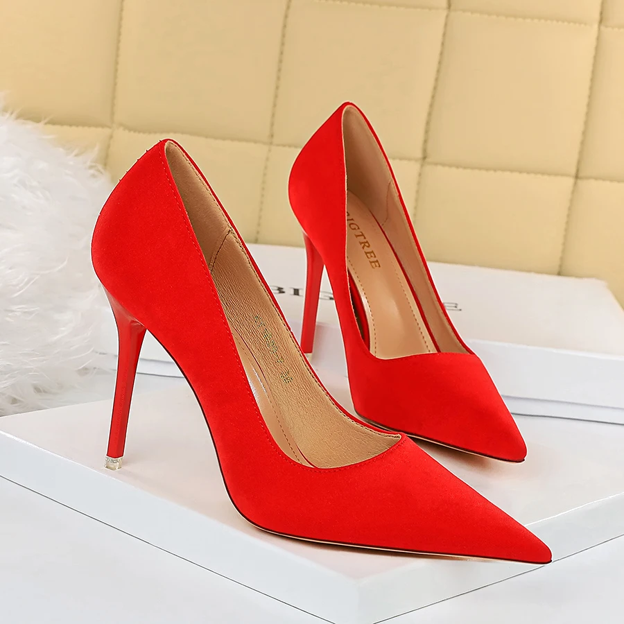 Women Faux Suede Shoes Fashion Concise Pumps High Thin Heels Pointed Toe Shoes Female Sexy Bridal Wedding Party Dress Shoes
Women Faux Suede Shoes Fashion Concise Pumps High Thin Heels Pointed Toe Shoes Female Sexy Bridal Wedding Party Dress Shoes