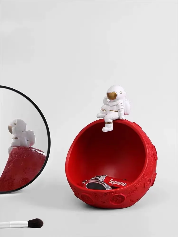2021 New Creative Home Accessories Nordic Gateway Astronaut Table Furnishings Sundries Storage Key Plate Spaceman Resin Box 
2021 New Creative Home Accessories Nordic Gateway Astronaut Table Furnishings Sundries Storage Key Plate Spaceman Resin Box