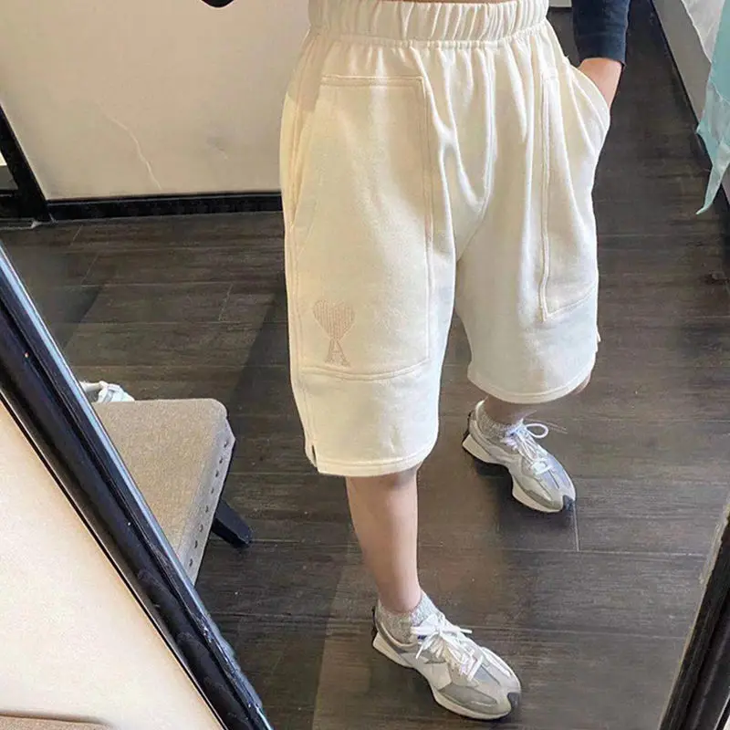 Fashion Cotton Shorts Women Loose All-match Korean gray black Leisure Female Simple Letter Embroidery Elastic Jogger Shorts
Fashion Cotton Shorts Women Loose All-match Korean gray black Leisure Female Simple Letter Embroidery Elastic Jogger Shorts