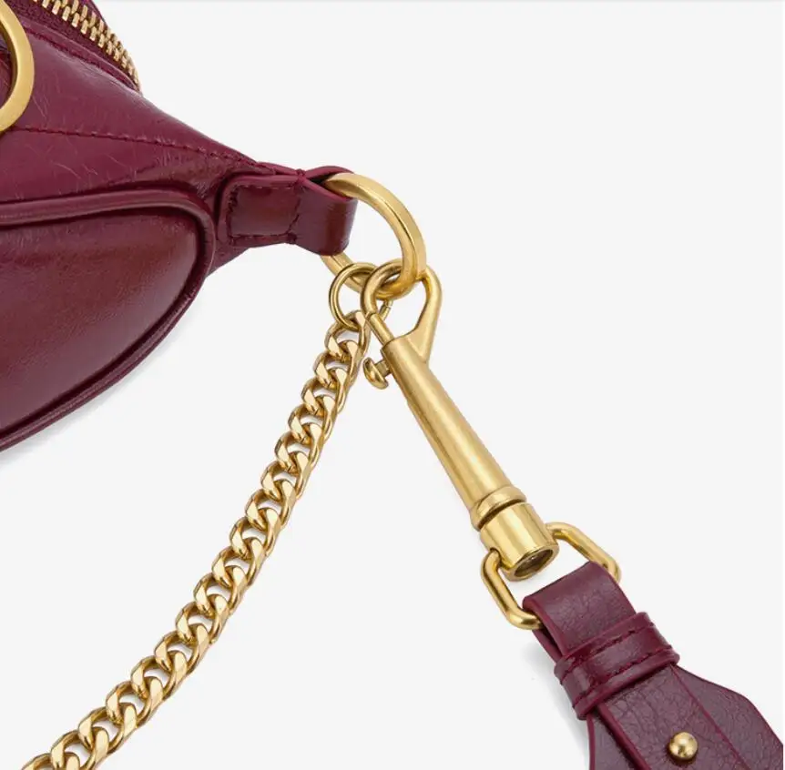 2021 Saddle famous designer womens handbag new letter shoulder bag high quality Messenger bag
2021 Saddle famous designer womens handbag new letter shoulder bag high quality Messenger bag