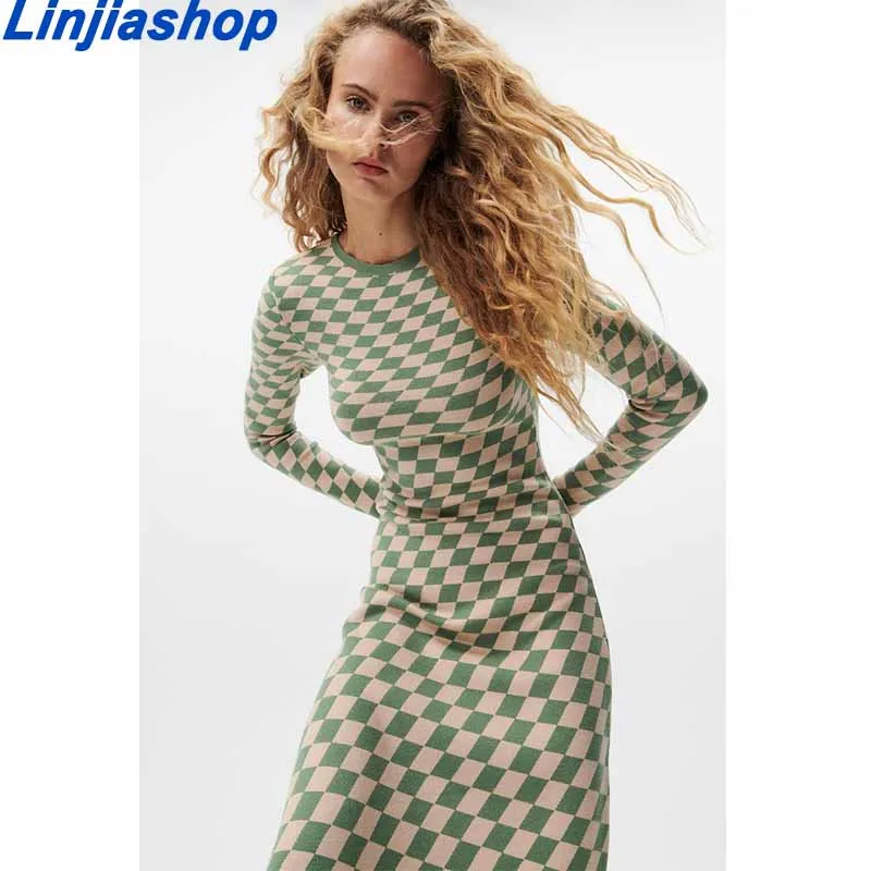 Autumn Winter Vintage O Neck Contrast Color Plaid Dress Women Midi Dress Casual Slim Wrap Hip Fashion Vestido De Mujer
Autumn Winter Vintage O Neck Contrast Color Plaid Dress Women Midi Dress Casual Slim Wrap Hip Fashion Vestido De Mujer