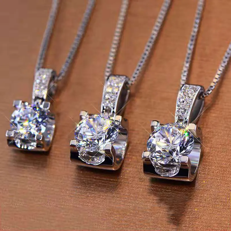 Bull Head Necklace Plated 18K White Gold Imitation Moissanite Pendant 2 Carat Diamond Female Clavicle Chain Jewelry Holiday Gift
Bull Head Necklace Plated 18K White Gold Imitation Moissanite Pendant 2 Carat Diamond Female Clavicle Chain Jewelry Holiday Gift