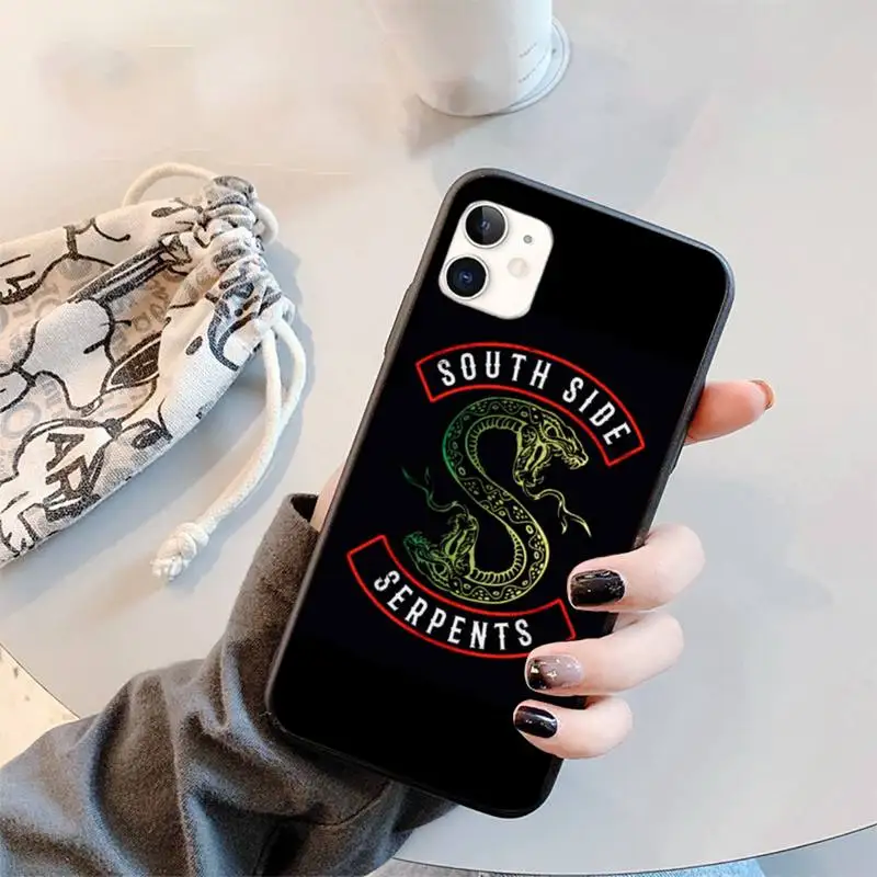 TV Riverdale Southside Serpents Phone Case for iPhone 11 12 mini pro XS MAX 8 7 6 6S Plus X 5S SE 2020 XR
TV Riverdale Southside Serpents Phone Case for iPhone 11 12 mini pro XS MAX 8 7 6 6S Plus X 5S SE 2020 XR