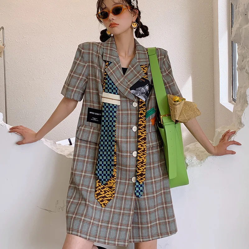 SANGMAY High Street Suit Dress Hip-Pop Cool Grid Dress with Tip Fashion Vintage Korean Style Neutral Personality
SANGMAY High Street Suit Dress Hip-Pop Cool Grid Dress with Tip Fashion Vintage Korean Style Neutral Personality