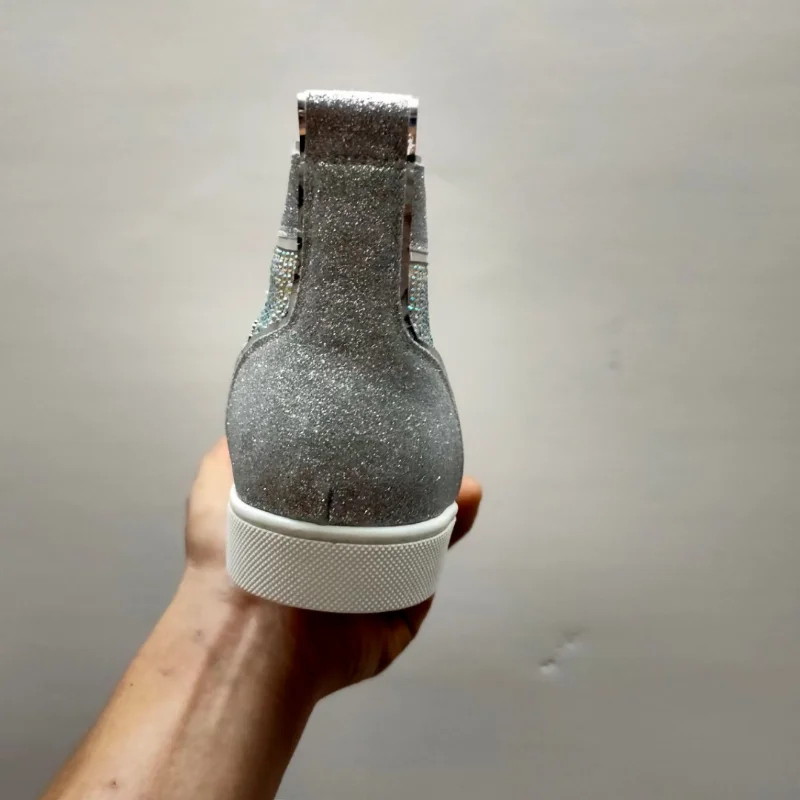 Men's Shoes
Men's Shoes