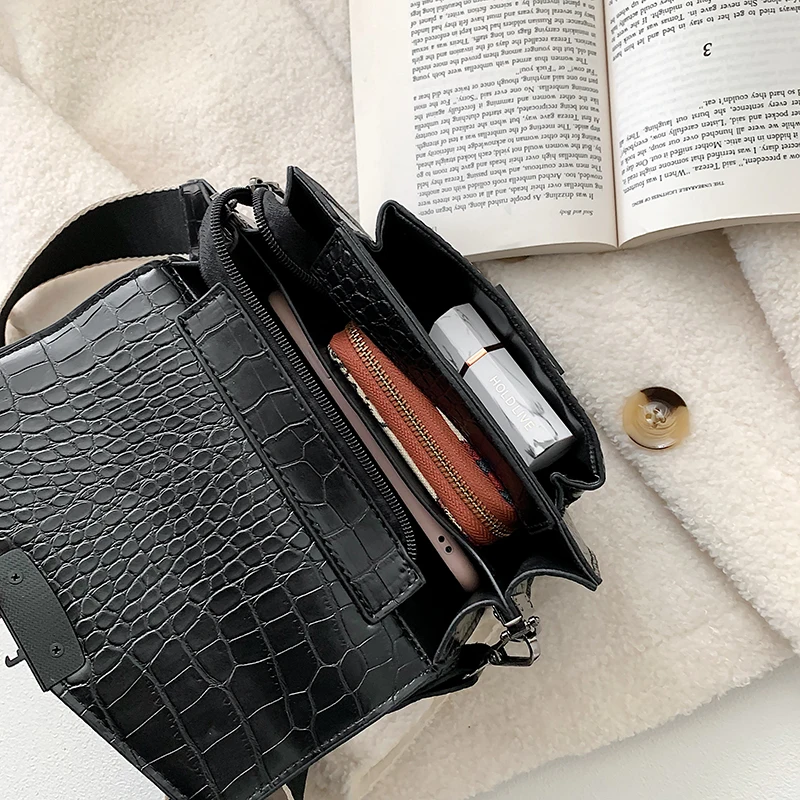 Ladies mini square bag women fashion shoulder bag fashion wide shoulder strap Crossbody Bags Retro simple style messenger bag
Ladies mini square bag women fashion shoulder bag fashion wide shoulder strap Crossbody Bags Retro simple style messenger bag