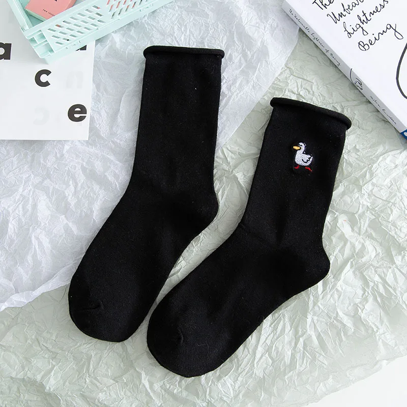 The New Women Cotton Socks Personality Hot Stamping Female Middle Tube Cartoon Duck Retro Style Student Crimping Socks
The New Women Cotton Socks Personality Hot Stamping Female Middle Tube Cartoon Duck Retro Style Student Crimping Socks