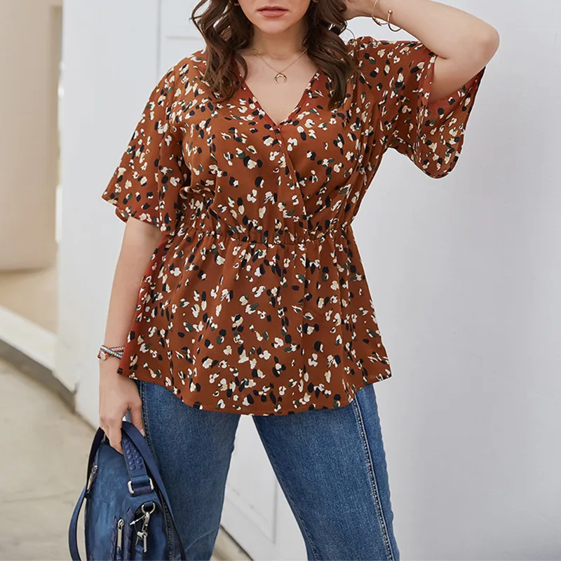 2021summer Large size Blouse Chiffon shirt short sleeves sexy Top women waists V-Neck Print Blouse Plus size Elegant fashion4XL
2021summer Large size Blouse Chiffon shirt short sleeves sexy Top women waists V-Neck Print Blouse Plus size Elegant fashion4XL