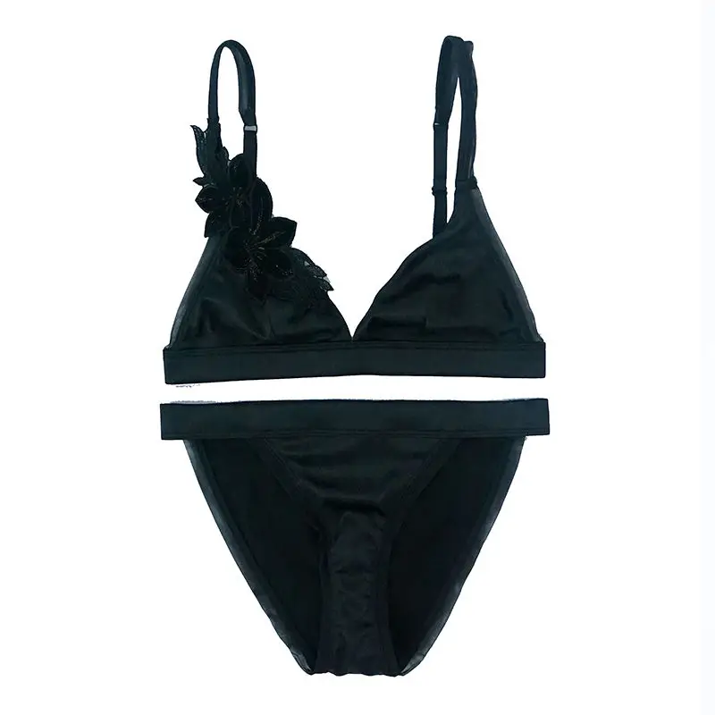 Women Underwear Set French Luxury Ultra-thin Push-up Bra and Thong Embroidered Brassiere Adjustable Straps Lingerie Set
Women Underwear Set French Luxury Ultra-thin Push-up Bra and Thong Embroidered Brassiere Adjustable Straps Lingerie Set