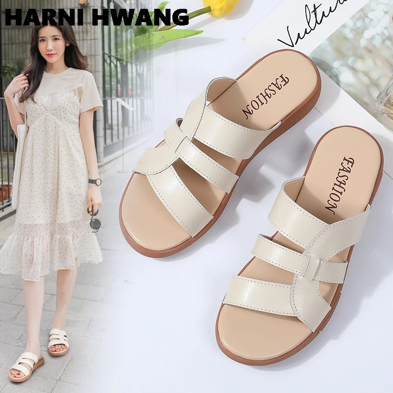 2021 Summer Korean Ladies Leather Sandals British Casual And Comfortable Word Fashion Breathable Flat Slippers Size 35-40
2021 Summer Korean Ladies Leather Sandals British Casual And Comfortable Word Fashion Breathable Flat Slippers Size 35-40