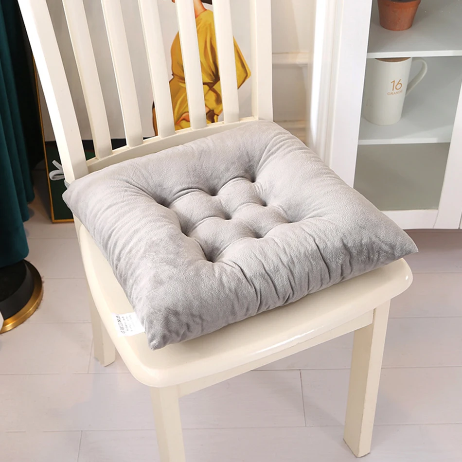 Set Of 4 Winter Cushion Warm Fixed Strap Thicken Mat Comfort And Softness Non-Slip Cover Decorative Pillows For Chairs Seat
Set Of 4 Winter Cushion Warm Fixed Strap Thicken Mat Comfort And Softness Non-Slip Cover Decorative Pillows For Chairs Seat