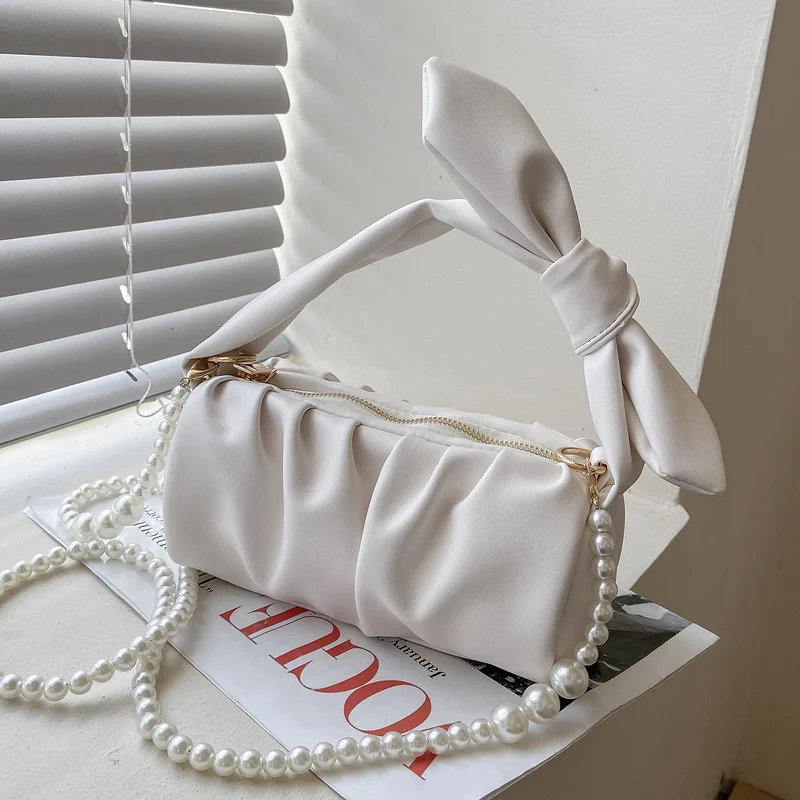 Beibao portable bag 2021 new fashion summer pearl chain Fold bag net red one Shoulder Messenger Bag
Beibao portable bag 2021 new fashion summer pearl chain Fold bag net red one Shoulder Messenger Bag