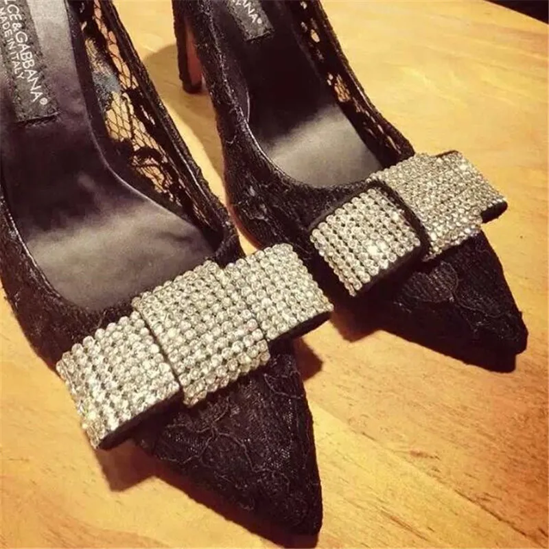 2 Pcs Handmade Bow Rhinestone Shoes Flower Shoe Straps Band Women Lady Girls DIY Shoes Decoration Charms Accessories
2 Pcs Handmade Bow Rhinestone Shoes Flower Shoe Straps Band Women Lady Girls DIY Shoes Decoration Charms Accessories