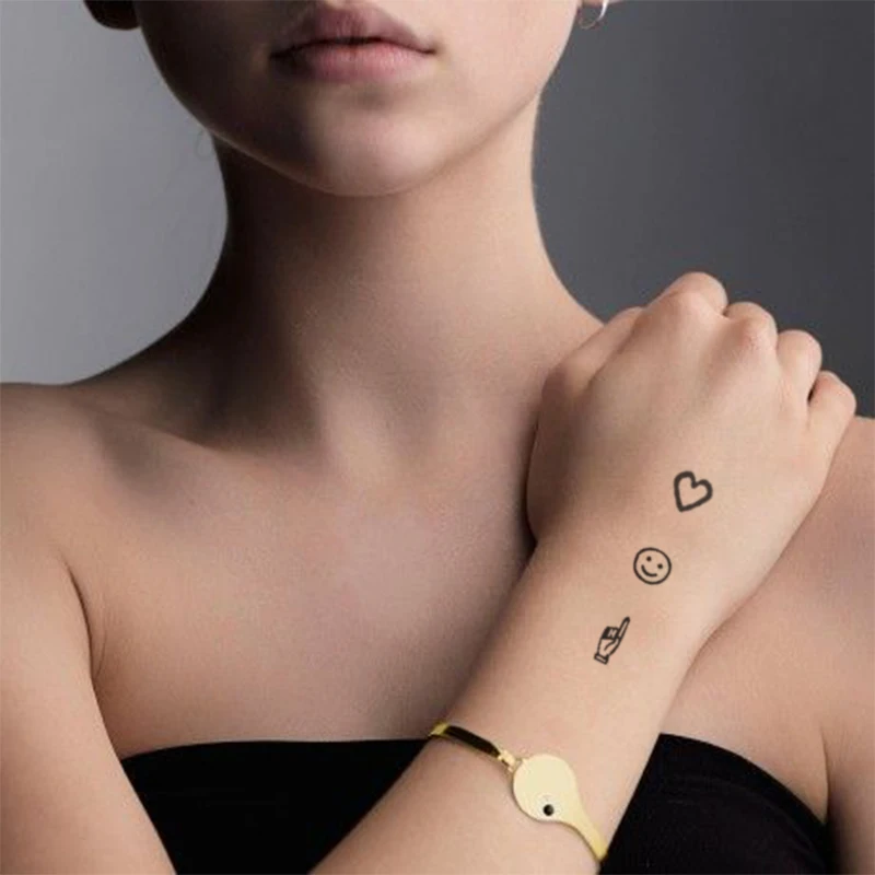 Pattern Cute Women Girl Temporary Tattoo Sticker Black Heart Smiley Design Finger Ear Arm Body Art Small Size Fake Tatto Sticker
Pattern Cute Women Girl Temporary Tattoo Sticker Black Heart Smiley Design Finger Ear Arm Body Art Small Size Fake Tatto Sticker
