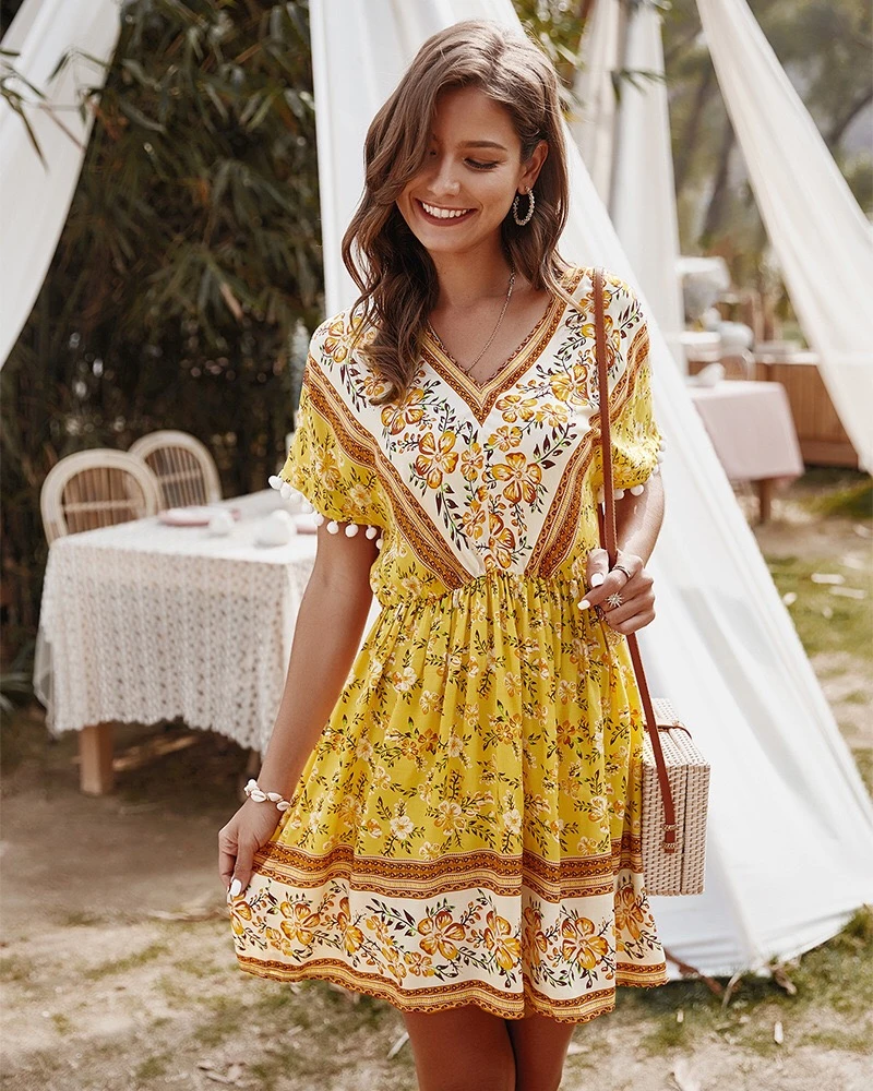 Summer Floral Print Boho Dress V Neck Mini Beach Dress Batwing Short Sleeve Loose Casual Pleated Dress Vestidos Mujer
Summer Floral Print Boho Dress V Neck Mini Beach Dress Batwing Short Sleeve Loose Casual Pleated Dress Vestidos Mujer