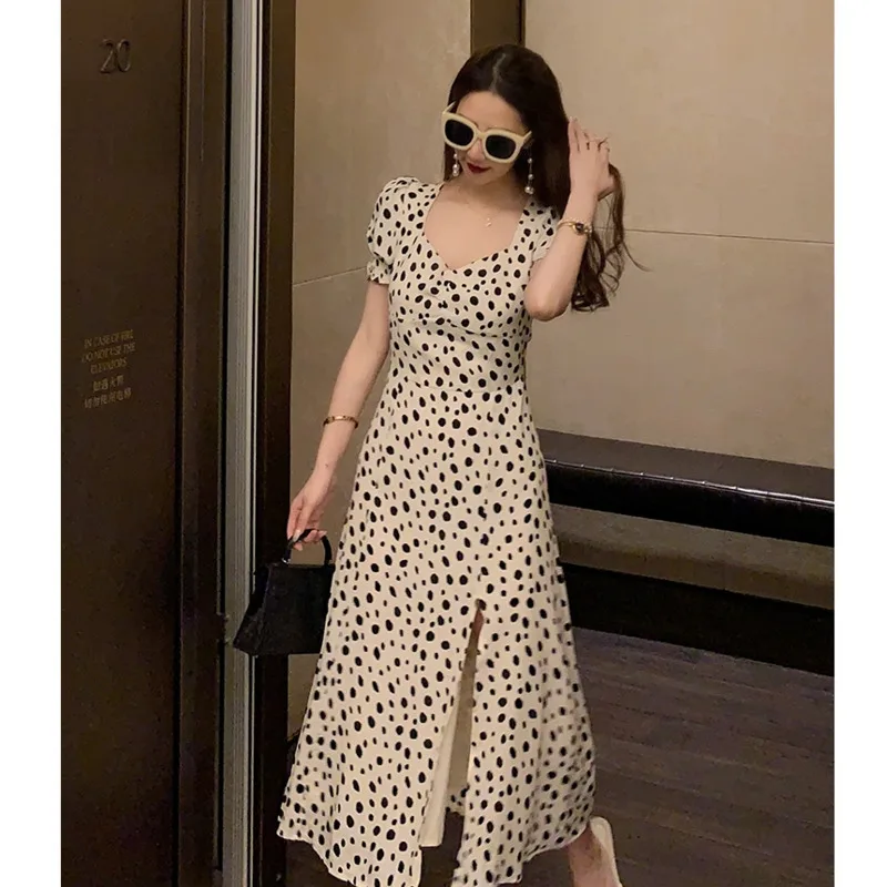 Elegant Polka Dot Women Dress Summer Spring French Midi High Waist Chiffon White Short Sleeve Slim Casual Vintage Long Dress
Elegant Polka Dot Women Dress Summer Spring French Midi High Waist Chiffon White Short Sleeve Slim Casual Vintage Long Dress