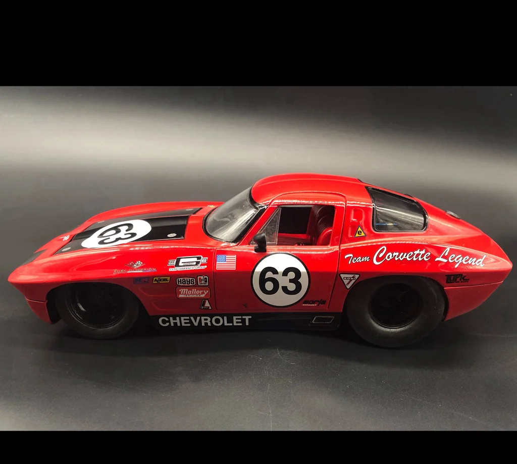 JADA 1:18 alloy diecast cars model Chevrolet corvette 63 version muscle car rally car track adult collection room adornment
JADA 1:18 alloy diecast cars model Chevrolet corvette 63 version muscle car rally car track adult collection room adornment
