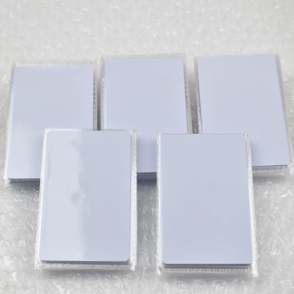 

30pcs/Lot UID Changeable Card with Block 0 Writable for 1k s50 13.56Mhz Credit Card Size