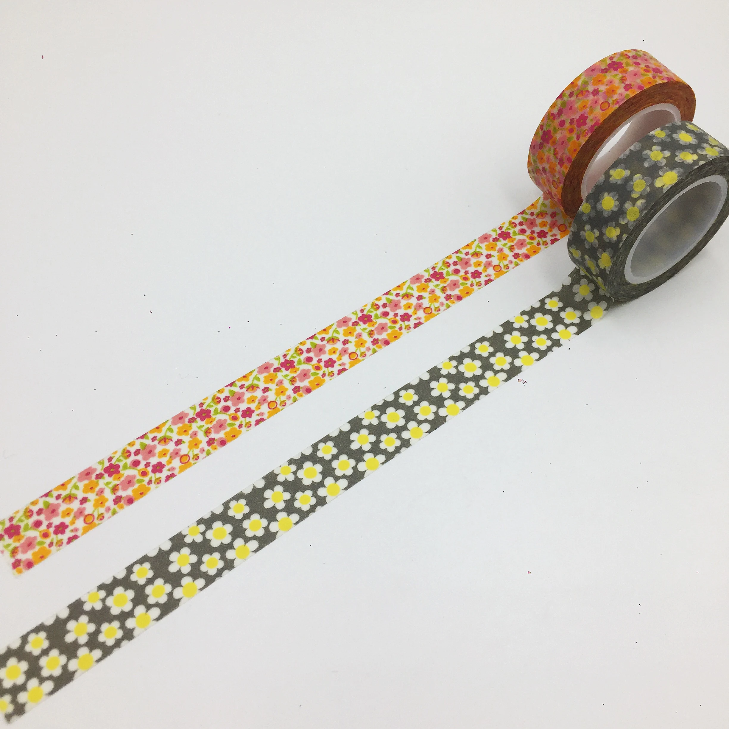 High quality washi paper tape/15mm*10m grey background litter flower and color little flower masking japan washi tape
High quality washi paper tape/15mm*10m grey background litter flower and color little flower masking japan washi tape