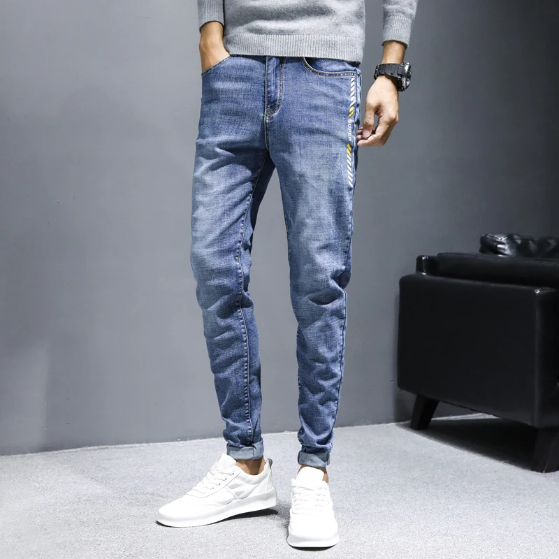 Classic Men Casual Mid-Rise Straight Denim Jeans Long Pants Comfortable Trousers Loose Fit New Brand Menswear man's jeans
Classic Men Casual Mid-Rise Straight Denim Jeans Long Pants Comfortable Trousers Loose Fit New Brand Menswear man's jeans