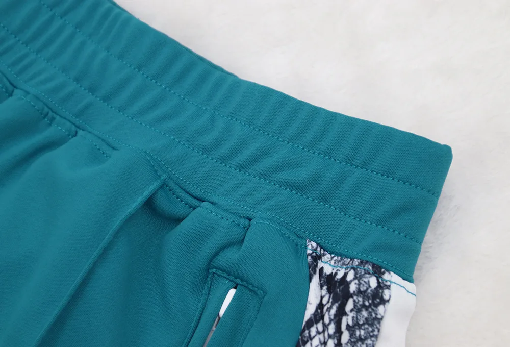 New Splicing Two-Piece Large Size Women's Long-Sleeved Top And Trousers With Fashionable Casual High-Quality Suit Spring 2021 
New Splicing Two-Piece Large Size Women's Long-Sleeved Top And Trousers With Fashionable Casual High-Quality Suit Spring 2021