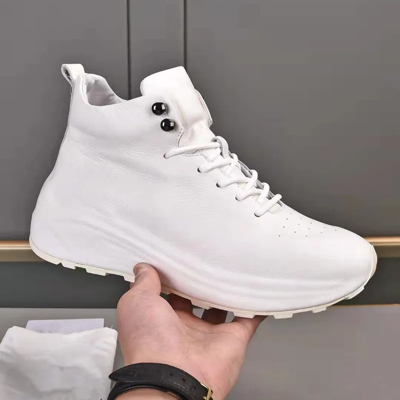 Мужские однотонные кроссовки из натуральной кожи, на танкетке, со шнуровкой
Мужские однотонные кроссовки из натуральной кожи, на танкетке, со шнуровкой