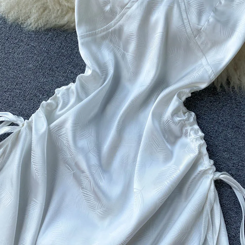 Summer 2021 New Fashion Temperament Vestidos Female V-neck Drawstring Pleated Slim Sling Mini Dress DK844
Summer 2021 New Fashion Temperament Vestidos Female V-neck Drawstring Pleated Slim Sling Mini Dress DK844