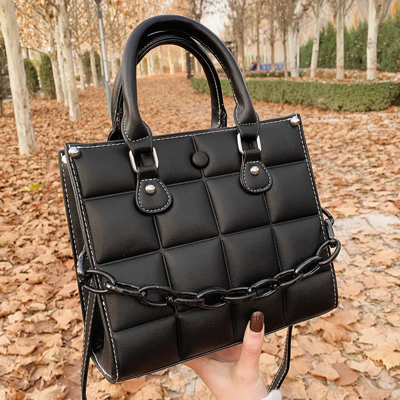 2021 New Fashion High Quality PU Leather Women's Designer Shoulder Crossbody Bag Branded Lady Chain Lattice Totes Handbags
2021 New Fashion High Quality PU Leather Women's Designer Shoulder Crossbody Bag Branded Lady Chain Lattice Totes Handbags