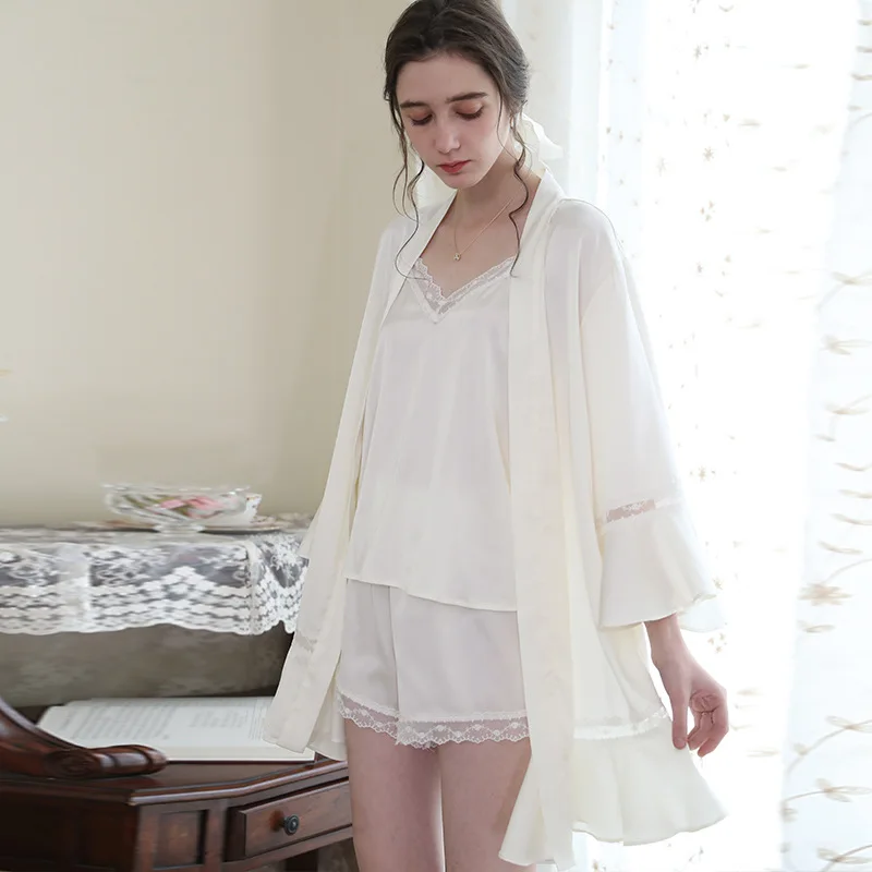 2021 Spring Summer Suspenders Shorts Sexy Thin Silk Home Retro Urban Leisure Wear Women's Suit Pajamas
2021 Spring Summer Suspenders Shorts Sexy Thin Silk Home Retro Urban Leisure Wear Women's Suit Pajamas