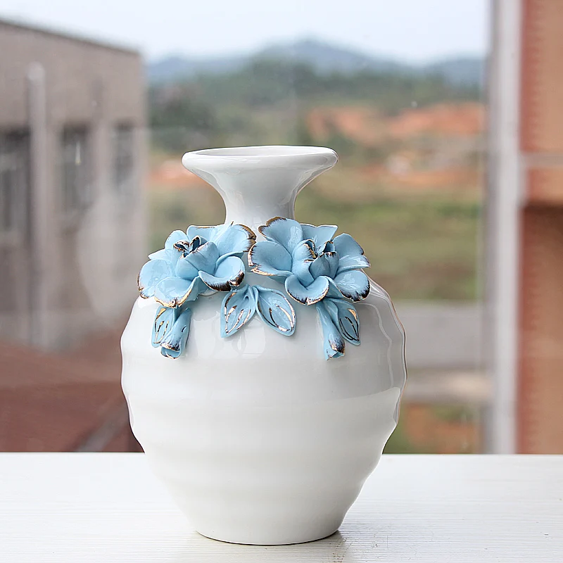 White Vase of Art European Ceramic Crafts Living Room Wine Cabinet Arrangement Home Decoration Creative Flower Arrangement
White Vase of Art European Ceramic Crafts Living Room Wine Cabinet Arrangement Home Decoration Creative Flower Arrangement