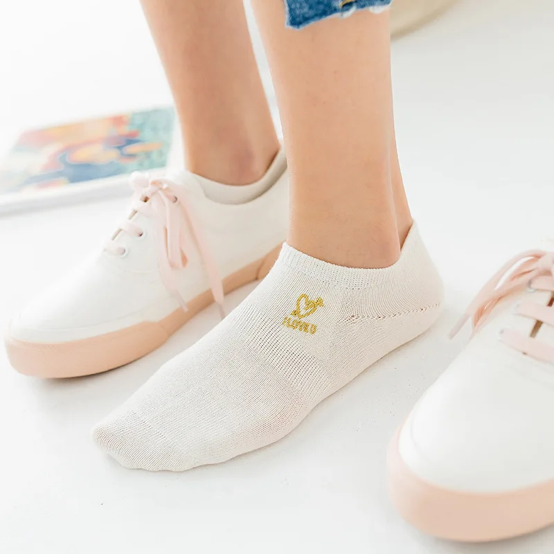 New product boat socks women Japanese love embroidered invisible socks cotton thin shallow waist women's socks
New product boat socks women Japanese love embroidered invisible socks cotton thin shallow waist women's socks