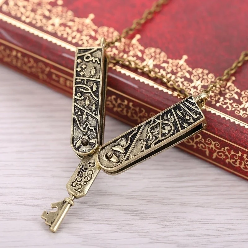 New Style Retro Key Shape Metal Pendant Necklace Men's Necklace Can Be Opened Sliding Pendant Vintage Accessorie Party Jewelry
New Style Retro Key Shape Metal Pendant Necklace Men's Necklace Can Be Opened Sliding Pendant Vintage Accessorie Party Jewelry