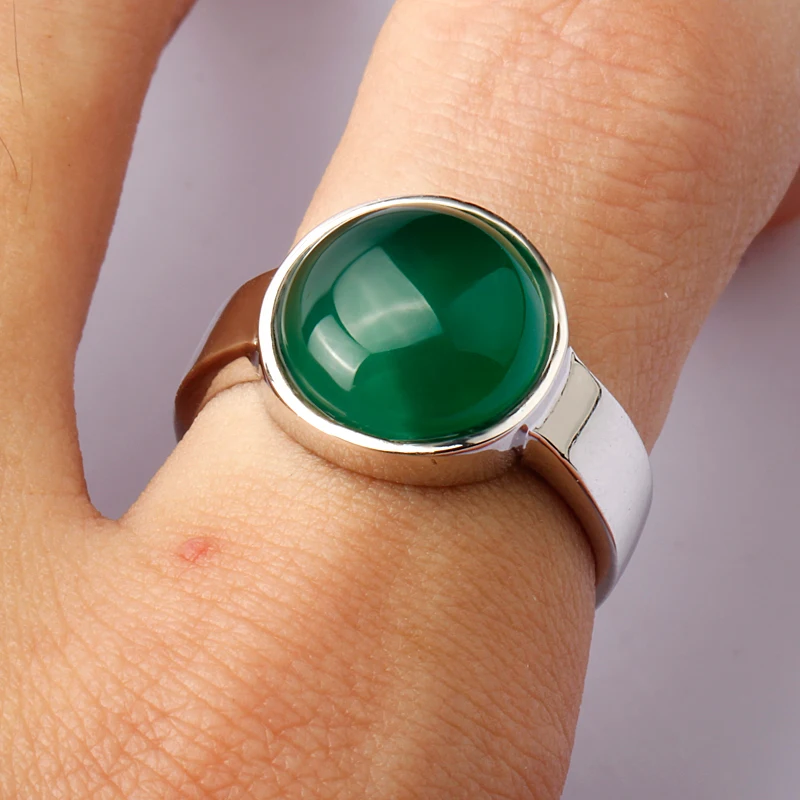 925 Sterling Silver Men Ring Classic Bezel Setting Round Green Round Natural Agate Stone for Men Women Lovers Wedding Jewelry
925 Sterling Silver Men Ring Classic Bezel Setting Round Green Round Natural Agate Stone for Men Women Lovers Wedding Jewelry