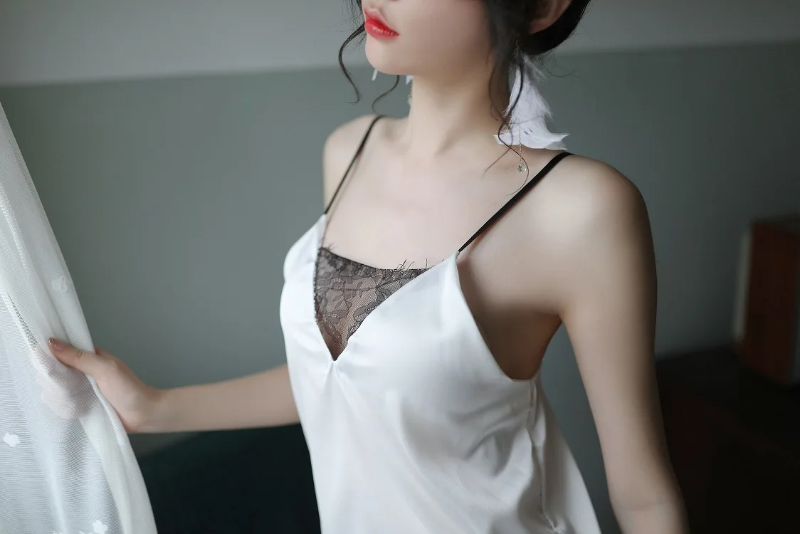 Hot selling sexy lingerie two piece lace set
Hot selling sexy lingerie two piece lace set