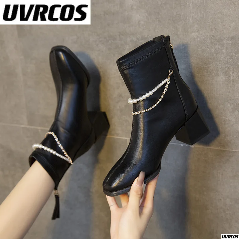 2022High heel ankle boots female thick heel square popular autumn and winter new Martin boots zipper pearl chain fashion boots
2022High heel ankle boots female thick heel square popular autumn and winter new Martin boots zipper pearl chain fashion boots