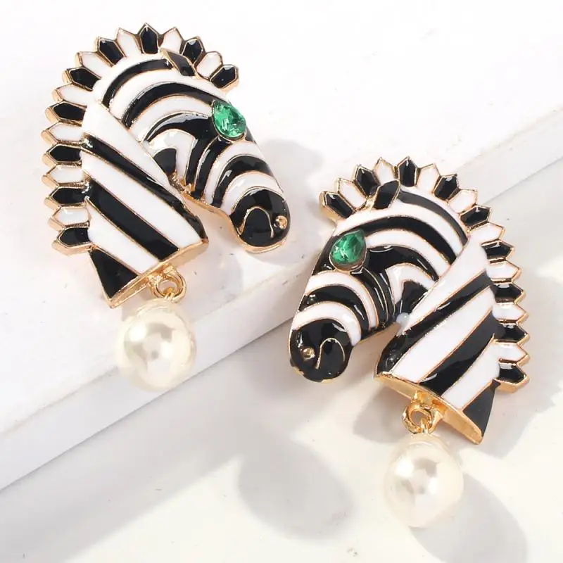 Fashion Trend Metal Earrings Statement Fine Drop Earring High Quality Jewelry Accessories For Women Gift
Fashion Trend Metal Earrings Statement Fine Drop Earring High Quality Jewelry Accessories For Women Gift