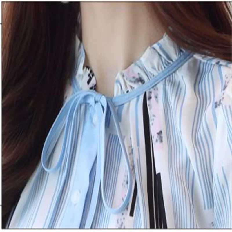 Print Women Chiffon Blouses Spring 2020 Fashion Short Shirt Female Stand-Collar Bow Tops Female Long Sleeve Elegant Blouse H351
Print Women Chiffon Blouses Spring 2020 Fashion Short Shirt Female Stand-Collar Bow Tops Female Long Sleeve Elegant Blouse H351