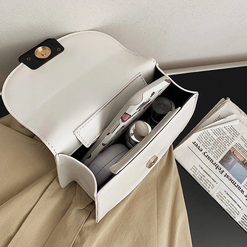 White Luxury PU Chain Handbag with Lock 2021 New Women PU Diagonal Tote Bag Elegant Female Classic Solid Color Shoulder Bags Sac
White Luxury PU Chain Handbag with Lock 2021 New Women PU Diagonal Tote Bag Elegant Female Classic Solid Color Shoulder Bags Sac